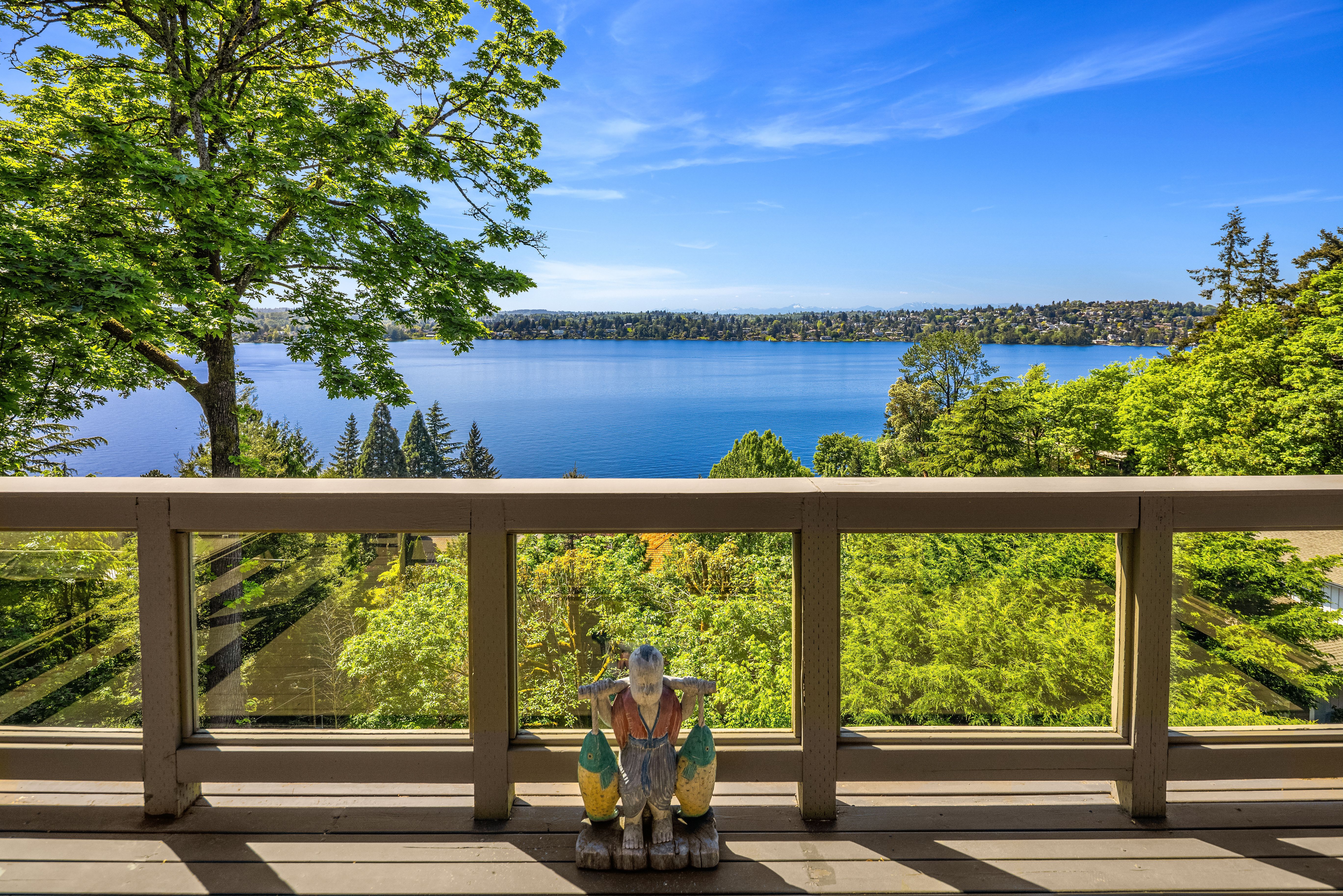  7447 W Mercer Wy, Mercer Island, WA 98040 - 物件實景