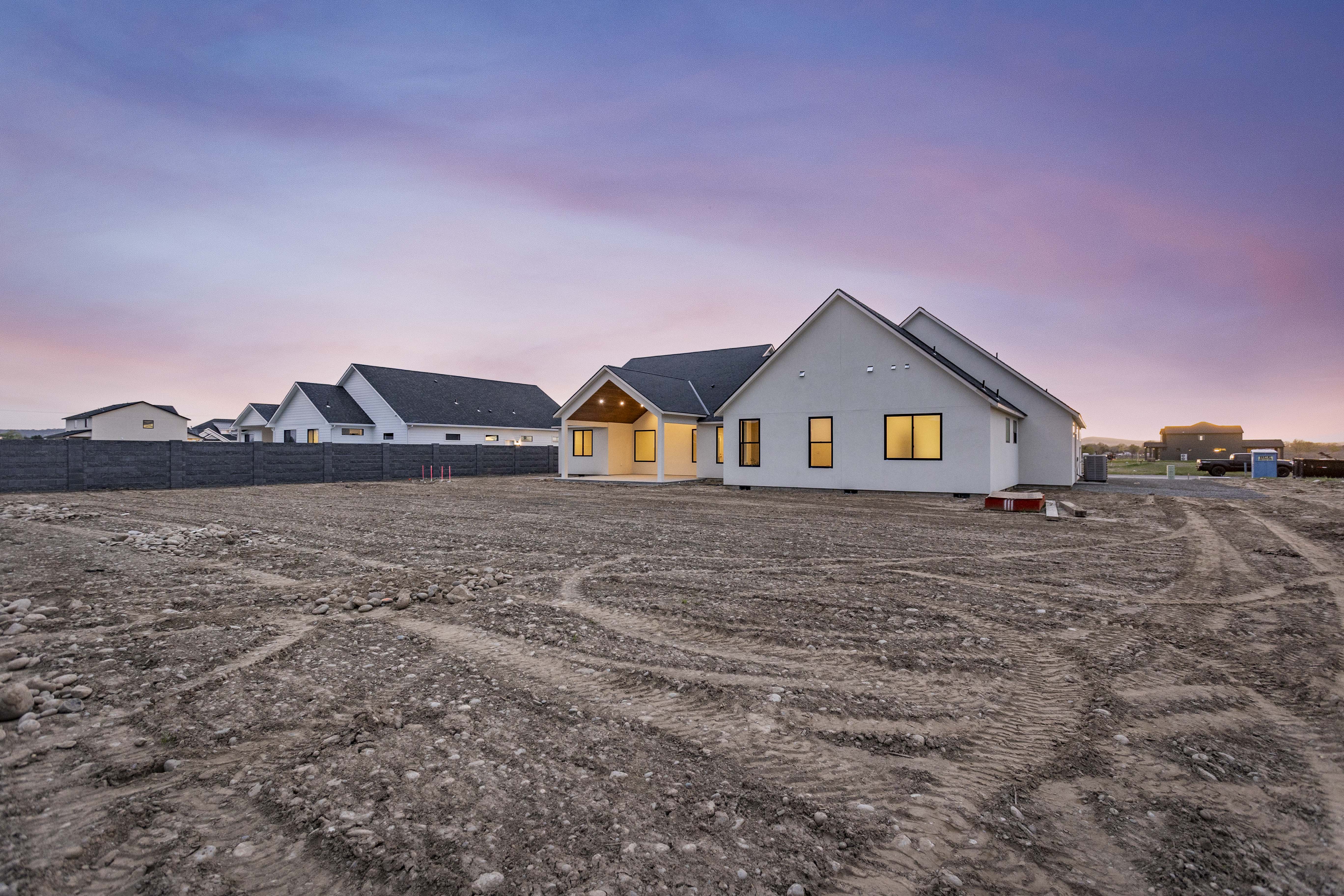 Pasco, Washington, 99301, United States, 5 Bedrooms Bedrooms, ,3 BathroomsBathrooms,Residential,For Sale,1765615