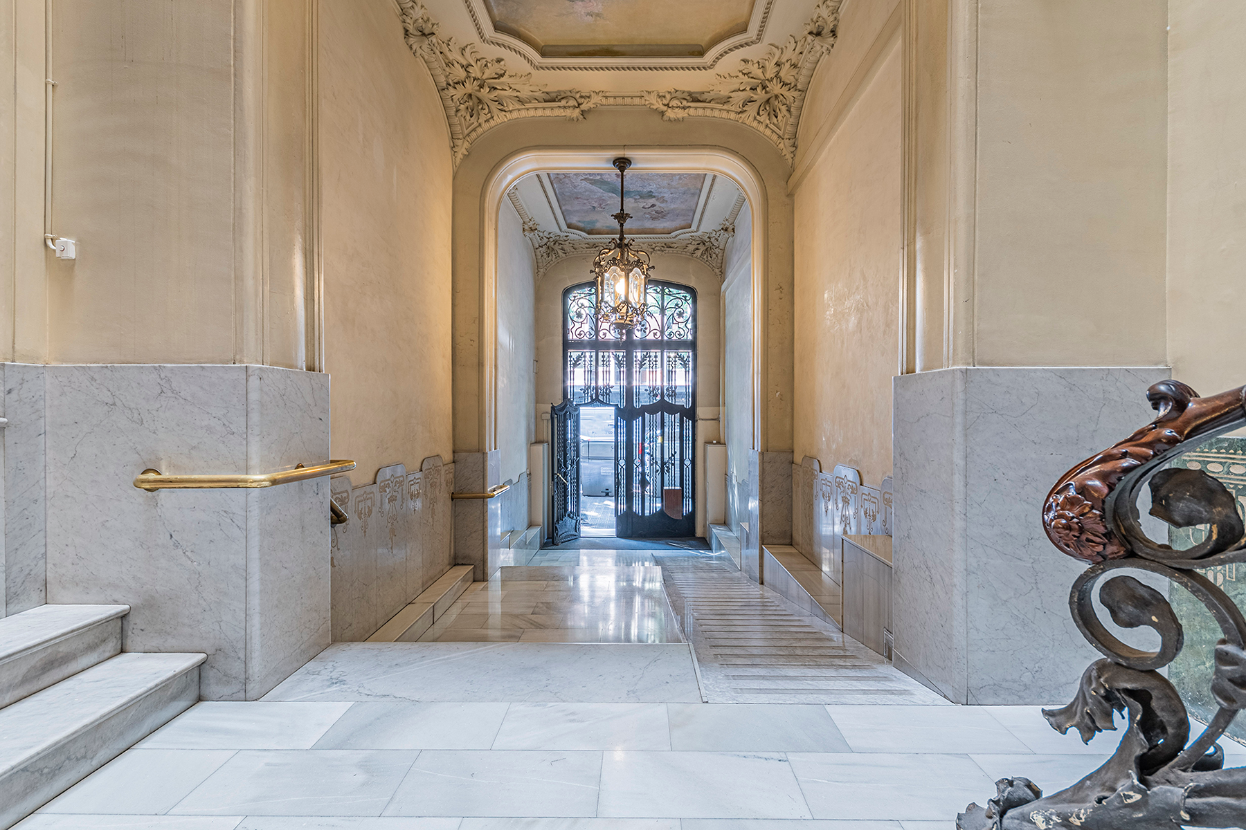  Apartment with extraordinary finishes in the heart of Eixample Izquierdo - 物件實景