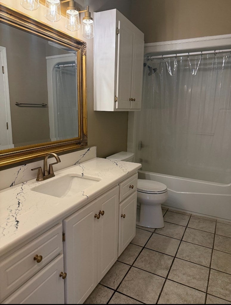 Dothan, Alabama, 36303, United States, 5 Bedrooms Bedrooms, ,4 BathroomsBathrooms,Residential,For Sale,1907801