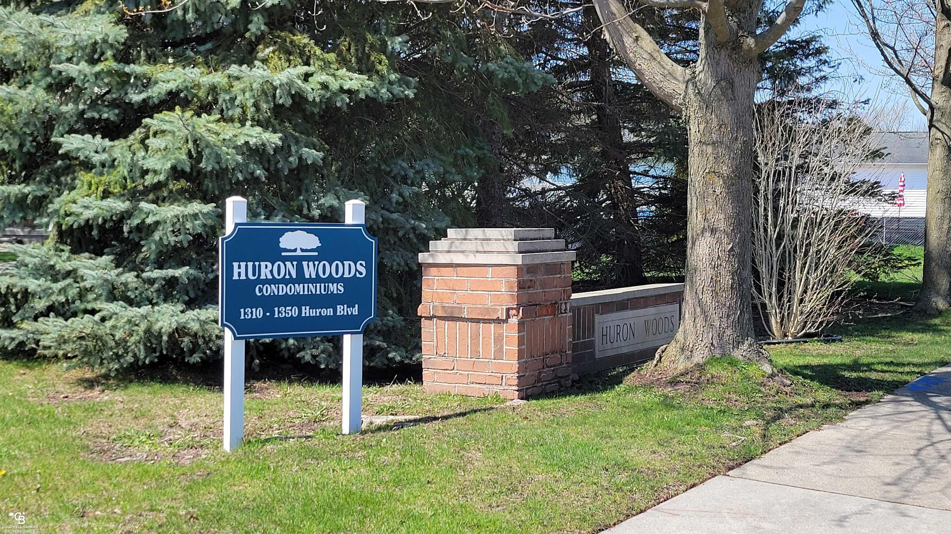 Huron Blvd, Marysville, MI 48040 #1