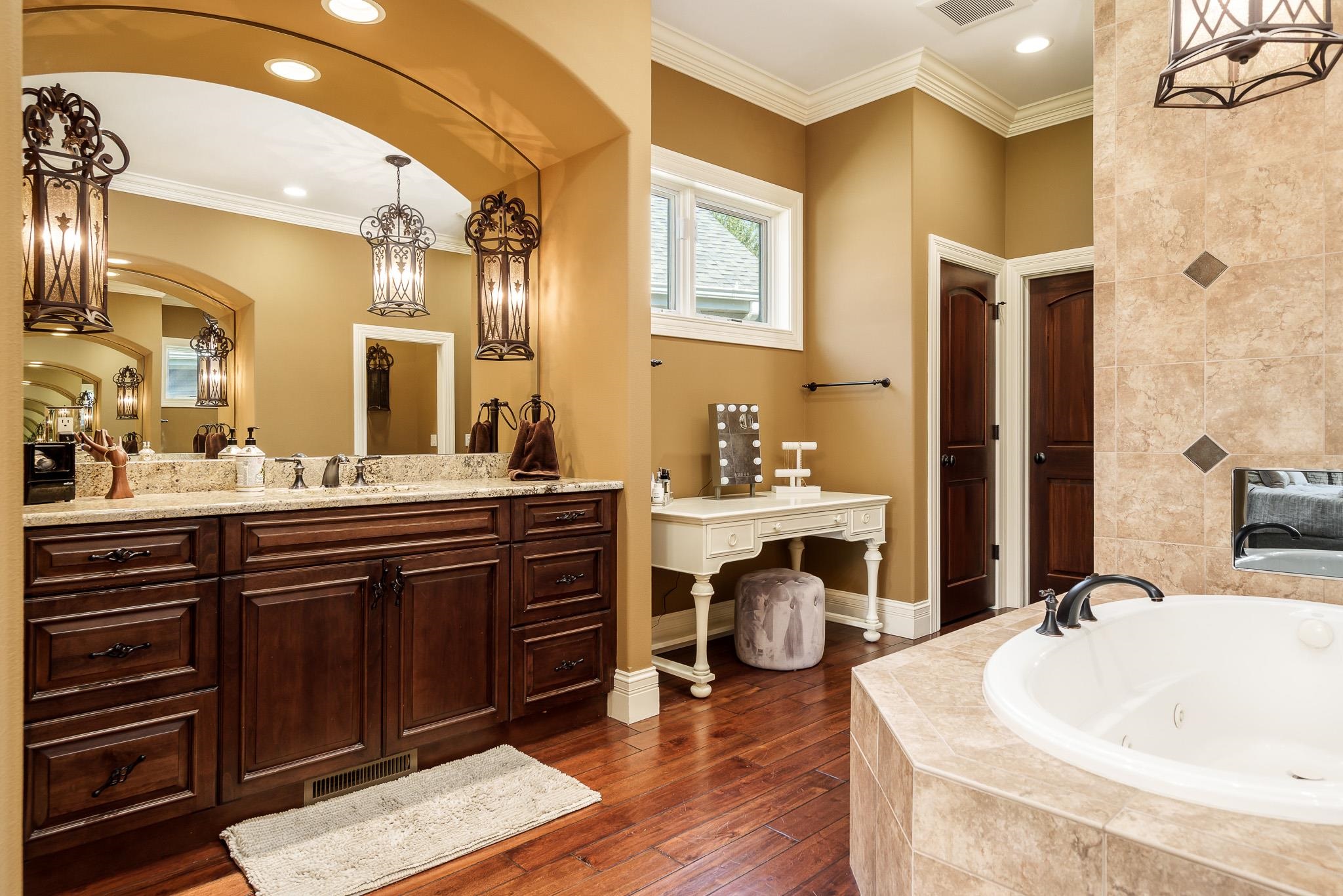 Waunakee, Wisconsin, 53597, United States, 6 Bedrooms Bedrooms, ,5 BathroomsBathrooms,Residential,For Sale,1914113