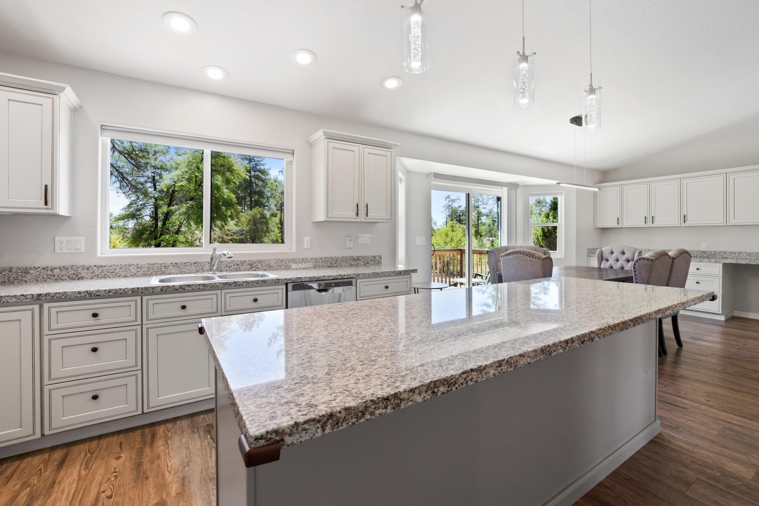 Payson, Arizona, 85541, United States, 4 Bedrooms Bedrooms, ,3 BathroomsBathrooms,Residential,For Sale,1821332