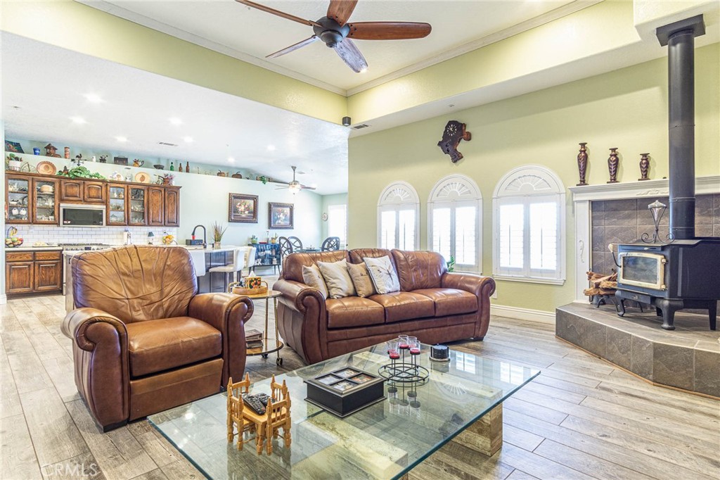 Oak Hills, California, 92344, United States, 4 Bedrooms Bedrooms, ,3 BathroomsBathrooms,Residential,For Sale,1978154