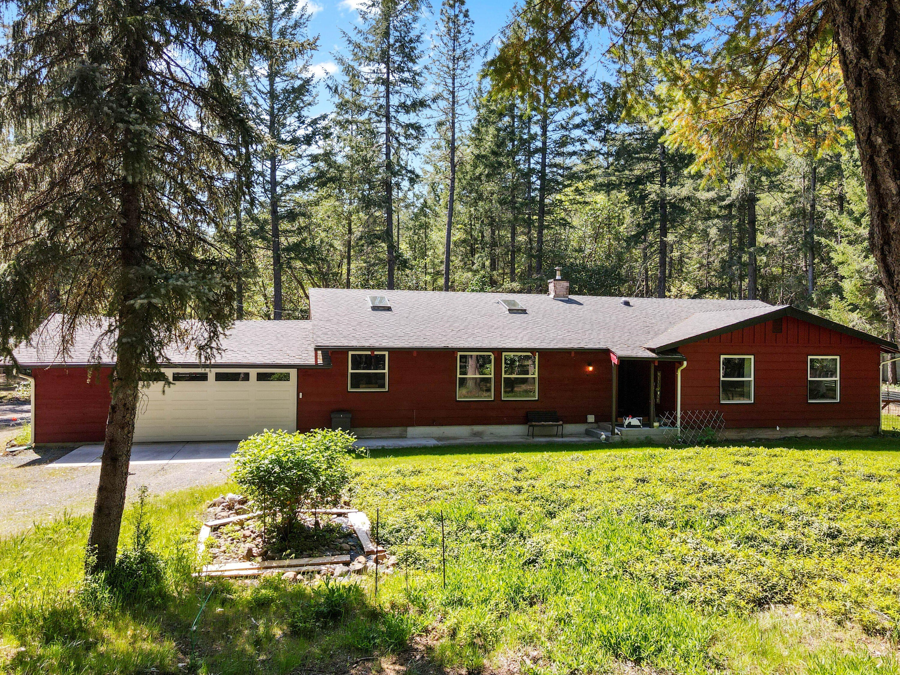 Cave Junction, Oregon, 97523, United States, 3 Bedrooms Bedrooms, ,2 BathroomsBathrooms,Residential,For Sale,1920593