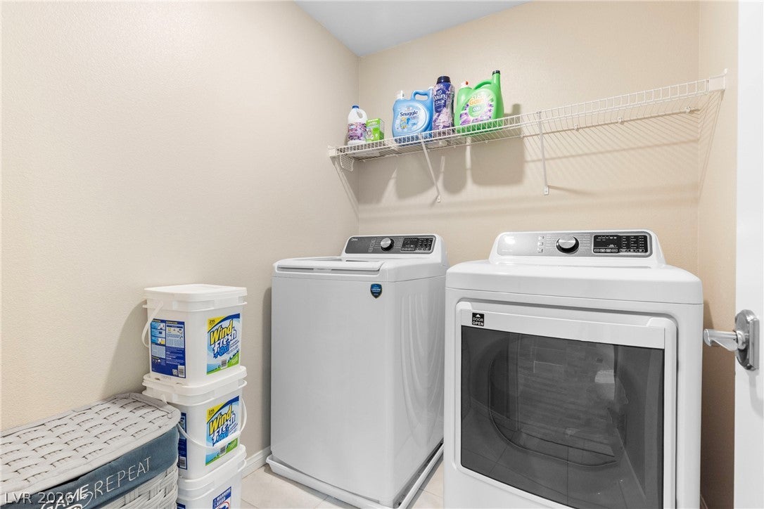 Las Vegas, Nevada, 89141, United States, 3 Bedrooms Bedrooms, ,3 BathroomsBathrooms,Residential,For Sale,2032290