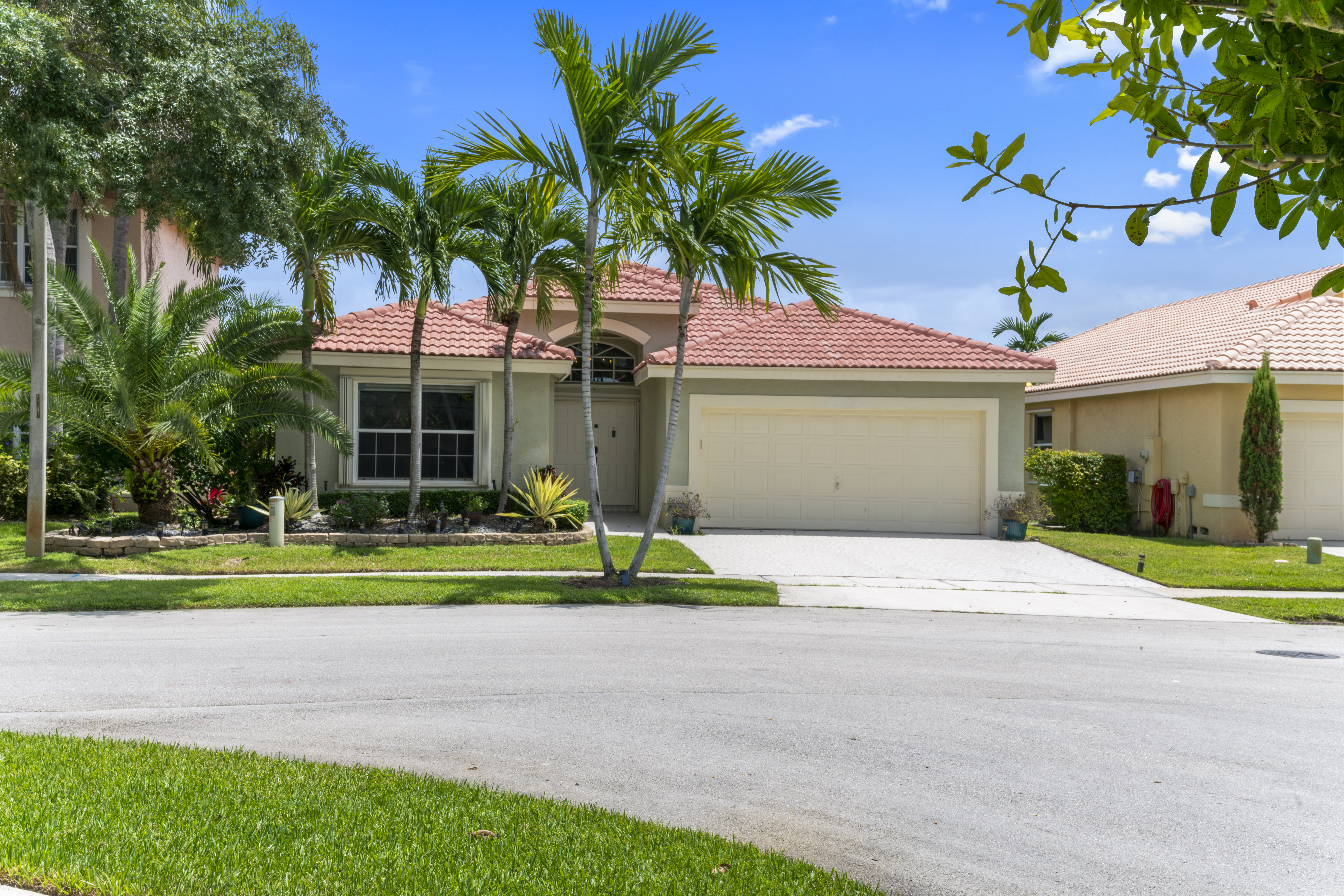  18096 SW 29th St, Miramar, FL, 33029 - 物件實景