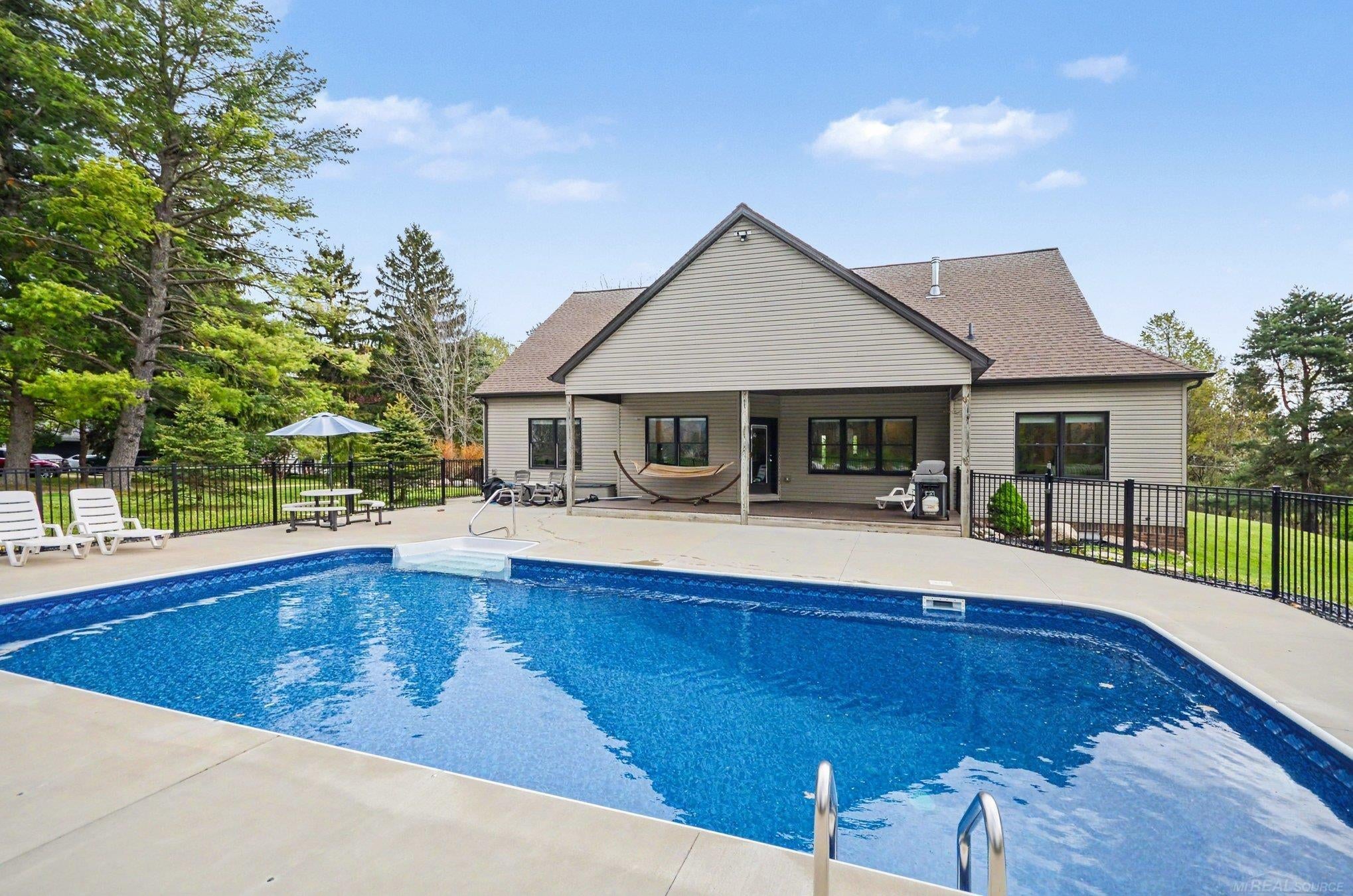 Dryden, Michigan, 48428, United States, 3 Bedrooms Bedrooms, ,3 BathroomsBathrooms,Residential,For Sale,2032032