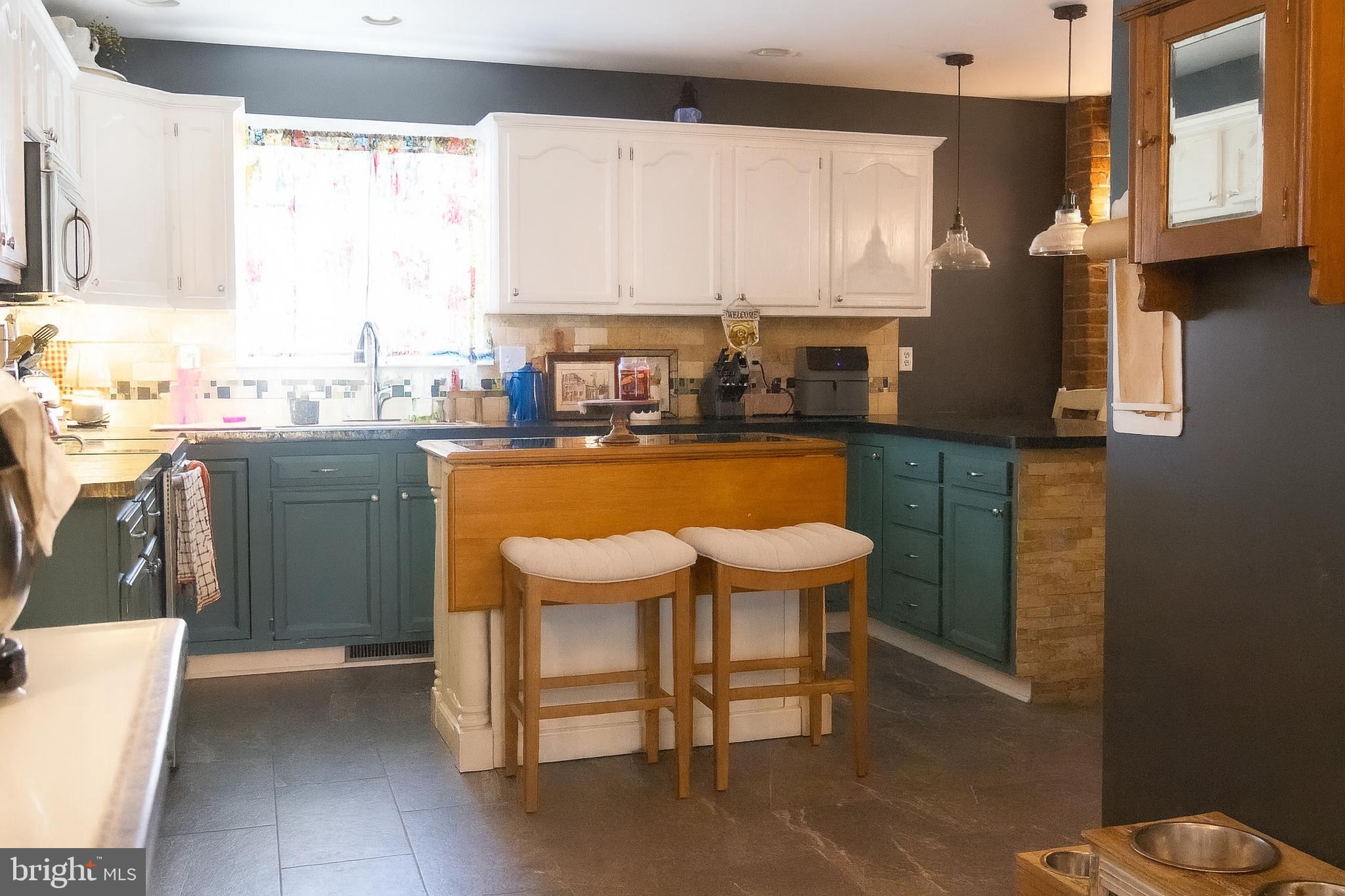 Aroda, Virginia, 22709, United States, 3 Bedrooms Bedrooms, ,3 BathroomsBathrooms,Residential,For Sale,1976607