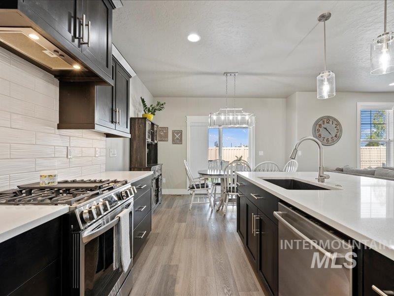 Middleton, Idaho, 83644, United States, 4 Bedrooms Bedrooms, ,Residential,For Sale,1926427