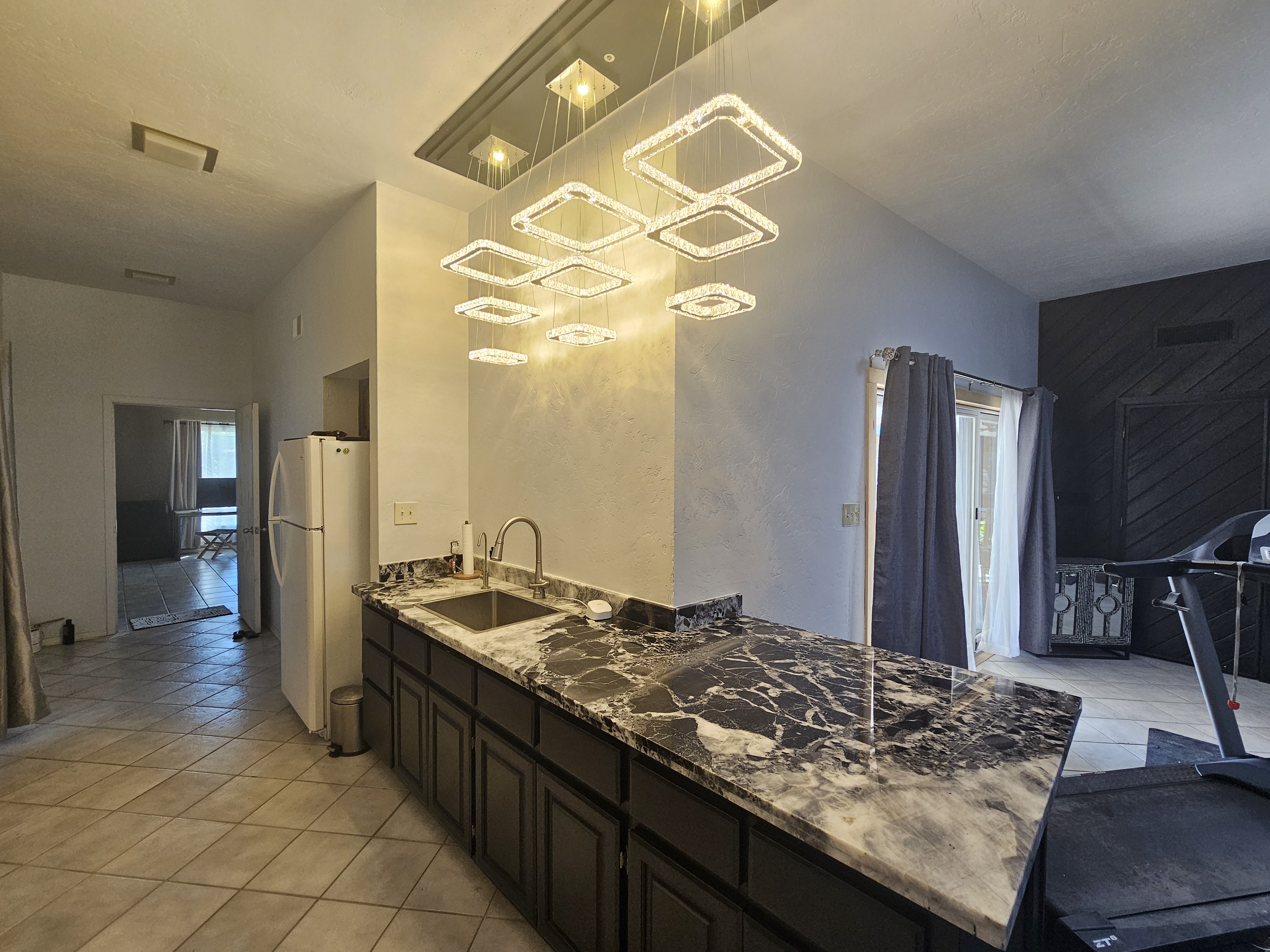 Carlsbad, New Mexico, 88220, United States, 5 Bedrooms Bedrooms, ,5 BathroomsBathrooms,Residential,For Sale,1984272