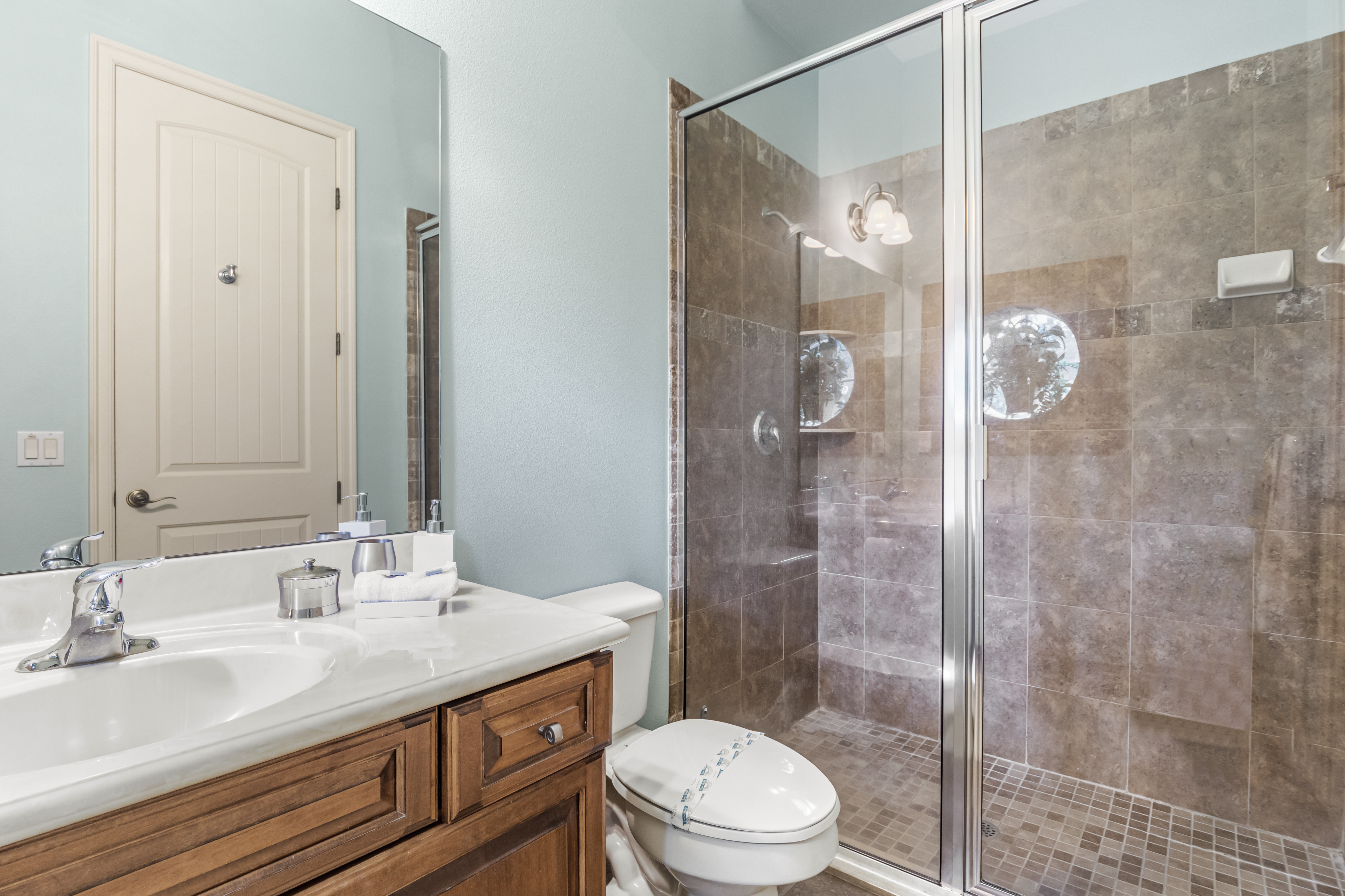 Kissimmee, Florida, 34747, United States, 8 Bedrooms Bedrooms, ,8 BathroomsBathrooms,Residential,For Sale,1994201