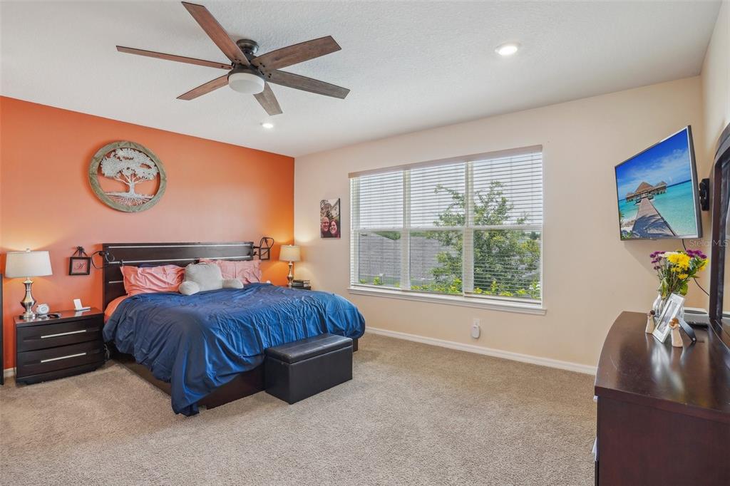 Apopka, Florida, 32703, United States, 5 Bedrooms Bedrooms, ,5 BathroomsBathrooms,Residential,For Sale,1837631