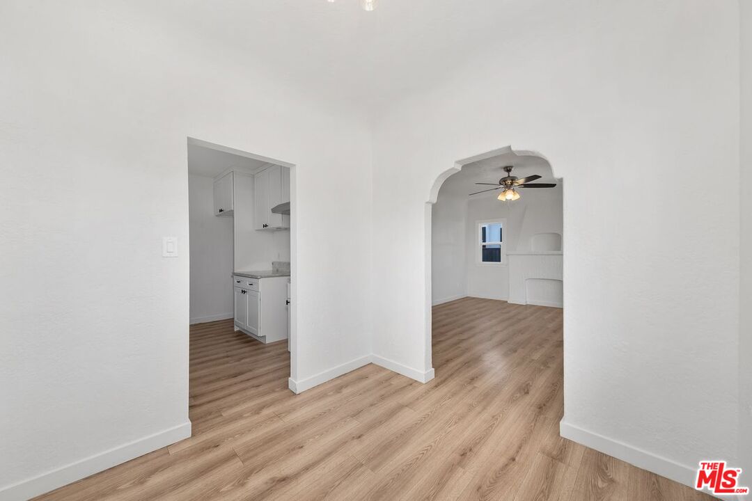 Los Angeles, California, 90059, United States, 2 Bedrooms Bedrooms, ,1 BathroomBathrooms,Residential,For Sale,1847289