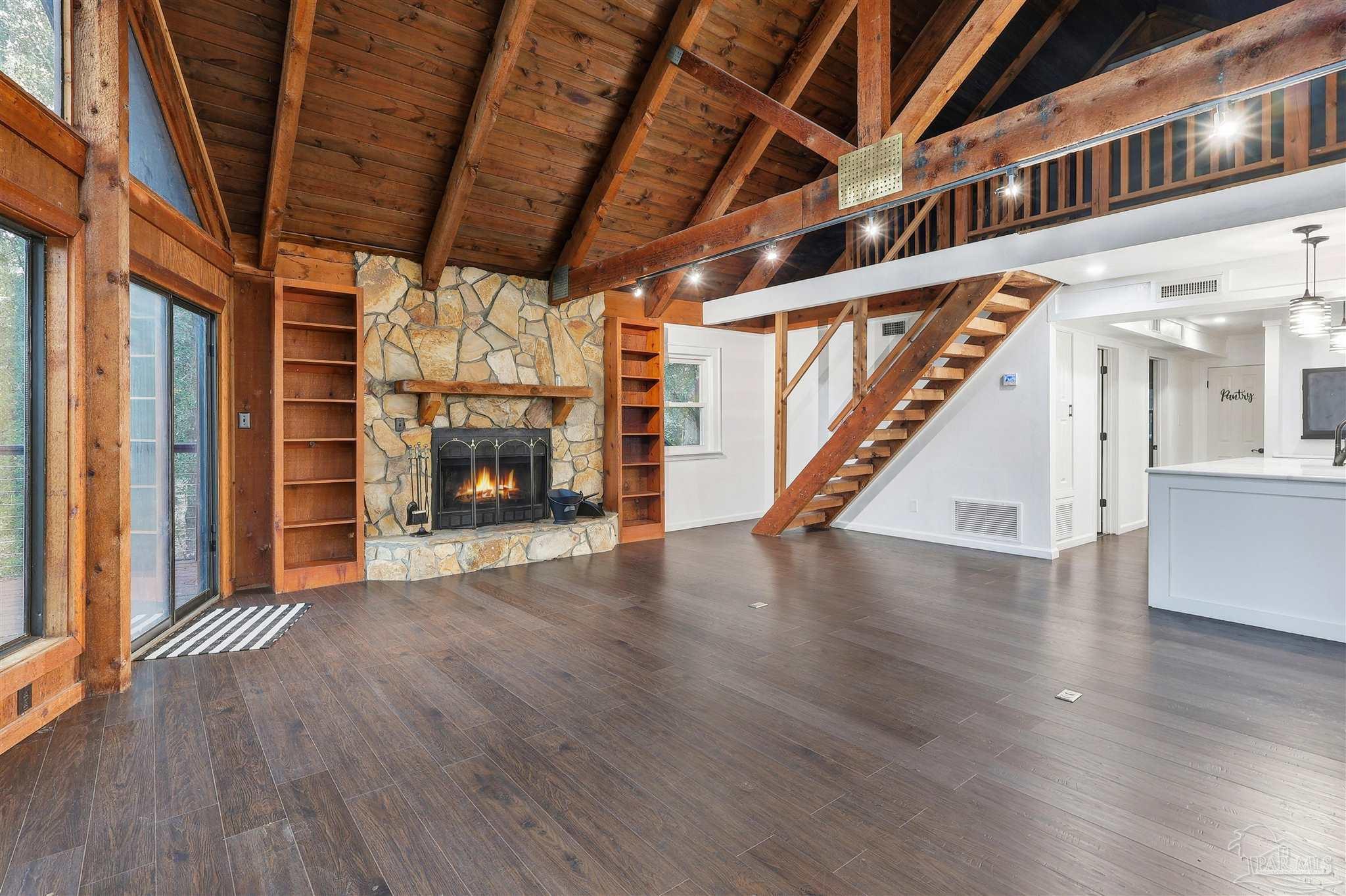 Milton, Florida, 32583, United States, 3 Bedrooms Bedrooms, ,4 BathroomsBathrooms,Residential,For Sale,1991354