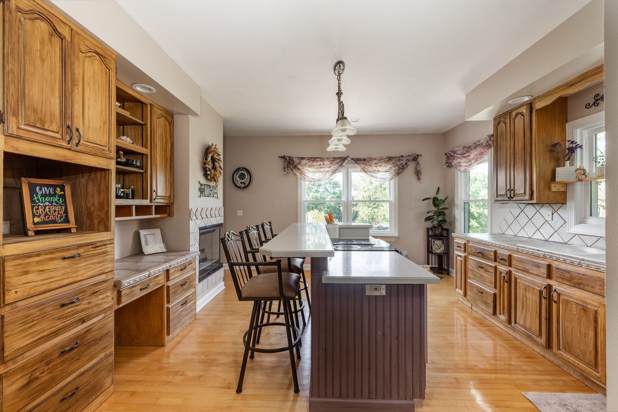 Franklin, Tennessee, 37064, United States, 4 Bedrooms Bedrooms, ,3 BathroomsBathrooms,Residential,For Sale,1855995