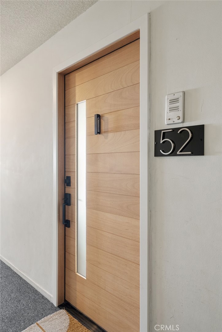 Long Beach, California, 90802, United States, 2 Bedrooms Bedrooms, ,2 BathroomsBathrooms,Residential,For Sale,1994707