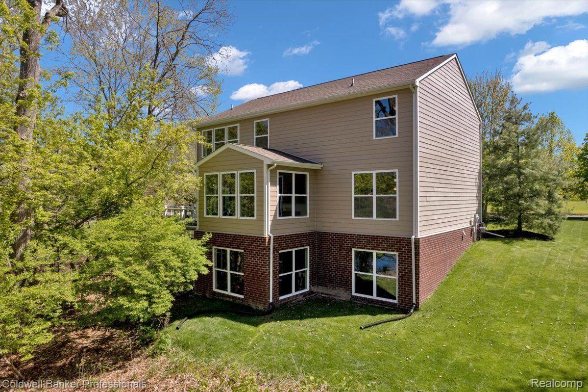 Oxford, Michigan, 48371, United States, 5 Bedrooms Bedrooms, ,4 BathroomsBathrooms,Residential,For Sale,1940303