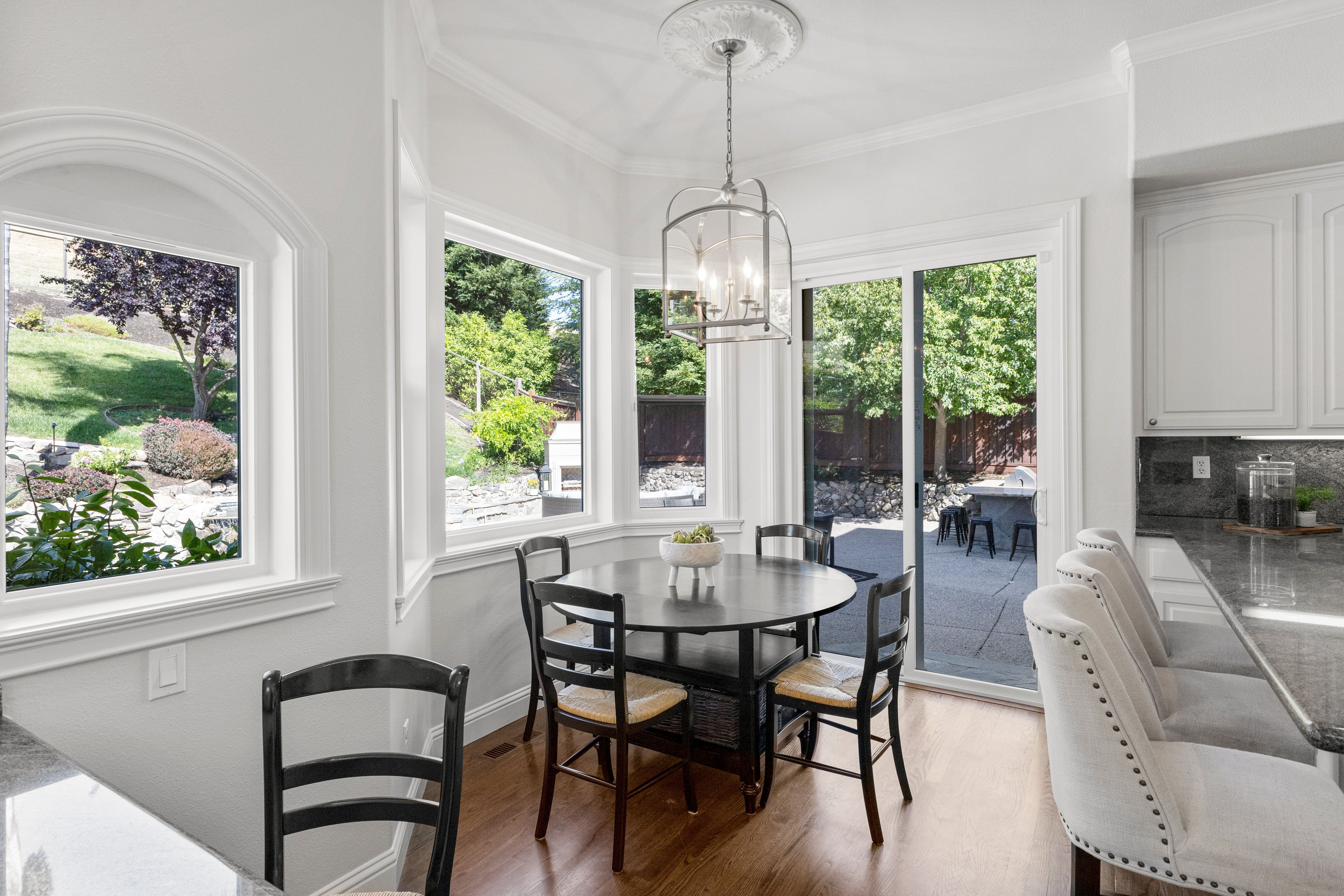  Exceptional Northridge Estates Home on Expansive Private Lot - 物件實景