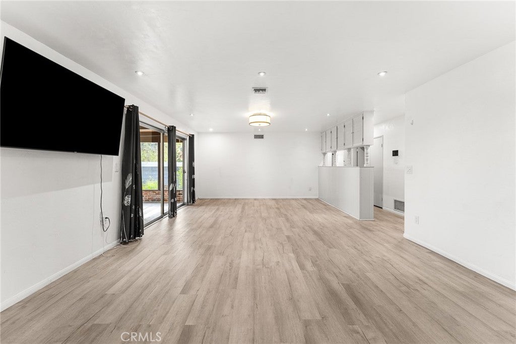 San Bernardino, California, 92404, United States, 3 Bedrooms Bedrooms, ,2 BathroomsBathrooms,Residential,For Sale,1978496