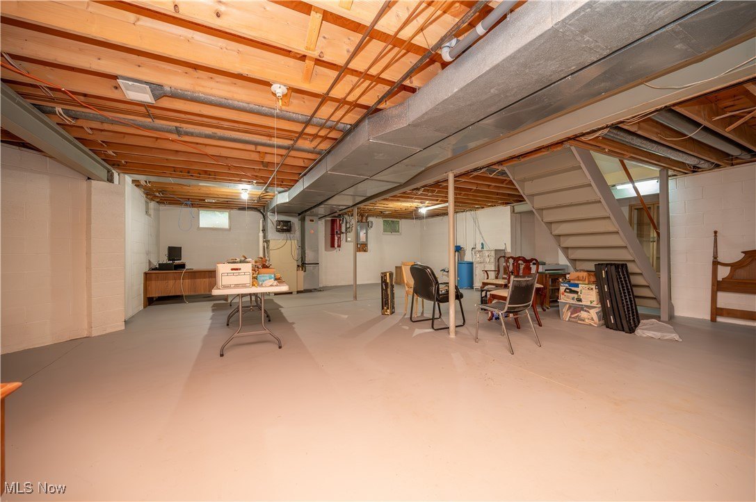 Canfield, Ohio, 44406, United States, 4 Bedrooms Bedrooms, ,3 BathroomsBathrooms,Residential,For Sale,1976342