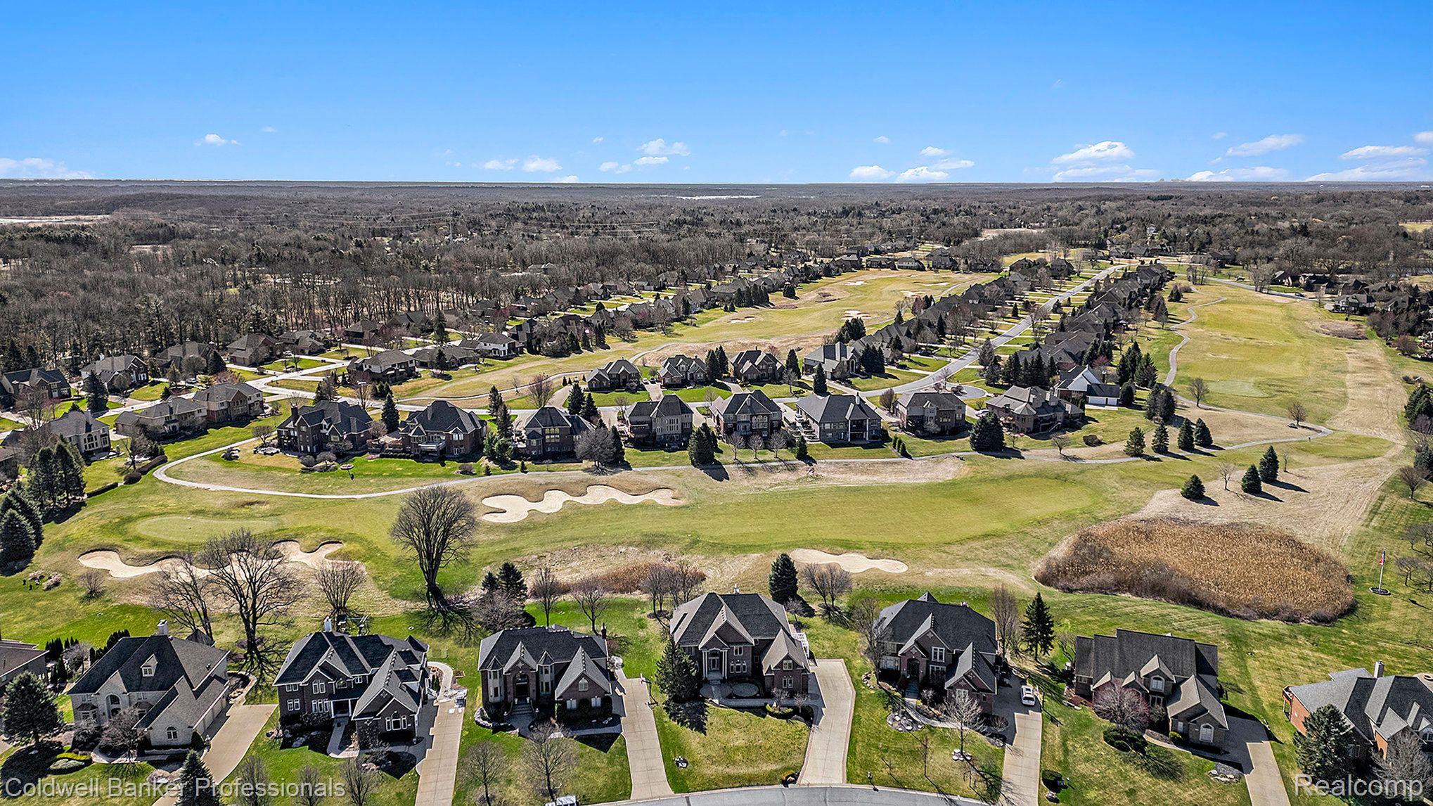 Oakland, Michigan, 48363, United States, 4 Bedrooms Bedrooms, ,6 BathroomsBathrooms,Residential,For Sale,1986538