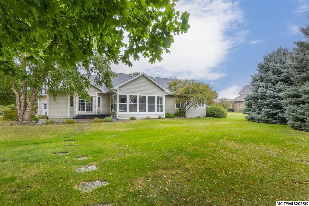 Mason City, Iowa, 50401, United States, 5 Bedrooms Bedrooms, ,4 BathroomsBathrooms,Residential,For Sale,1973709