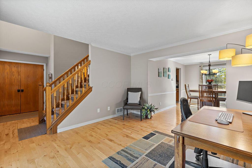 Dublin, Ohio, 43016, United States, 3 Bedrooms Bedrooms, ,3 BathroomsBathrooms,Residential,For Sale,1950814