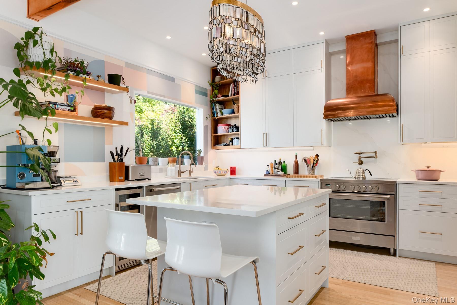 Tarrytown, New York, 10591, United States, 3 Bedrooms Bedrooms, ,4 BathroomsBathrooms,Residential,For Sale,1989441