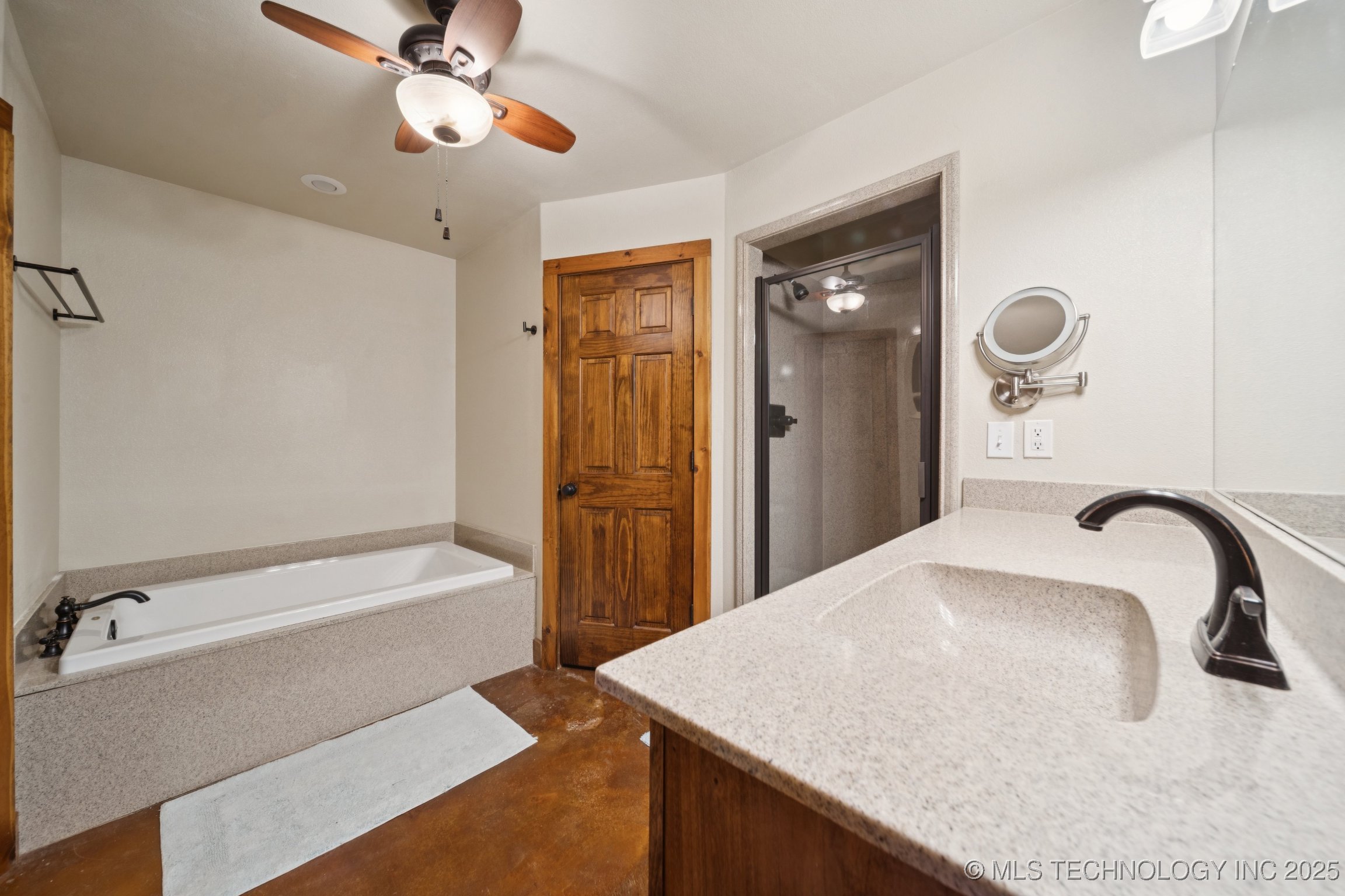 Henryetta, Oklahoma, 74437, United States, 4 Bedrooms Bedrooms, ,4 BathroomsBathrooms,Residential,For Sale,1939303