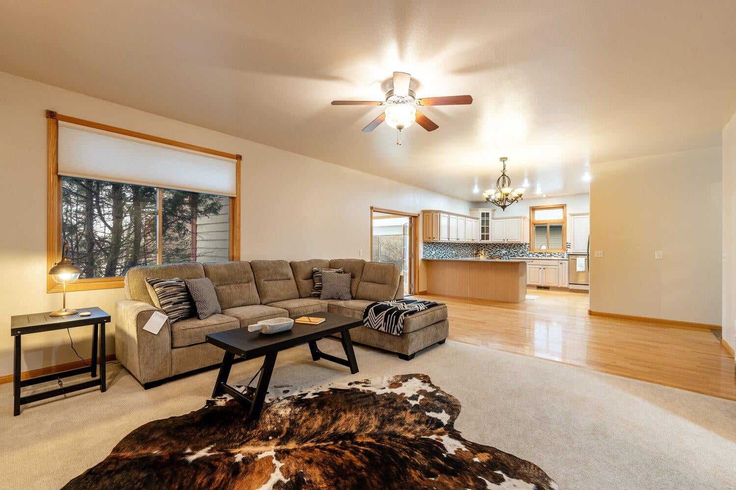 Sheridan, Wyoming, 82801, United States, 3 Bedrooms Bedrooms, ,3 BathroomsBathrooms,Residential,For Sale,2010007