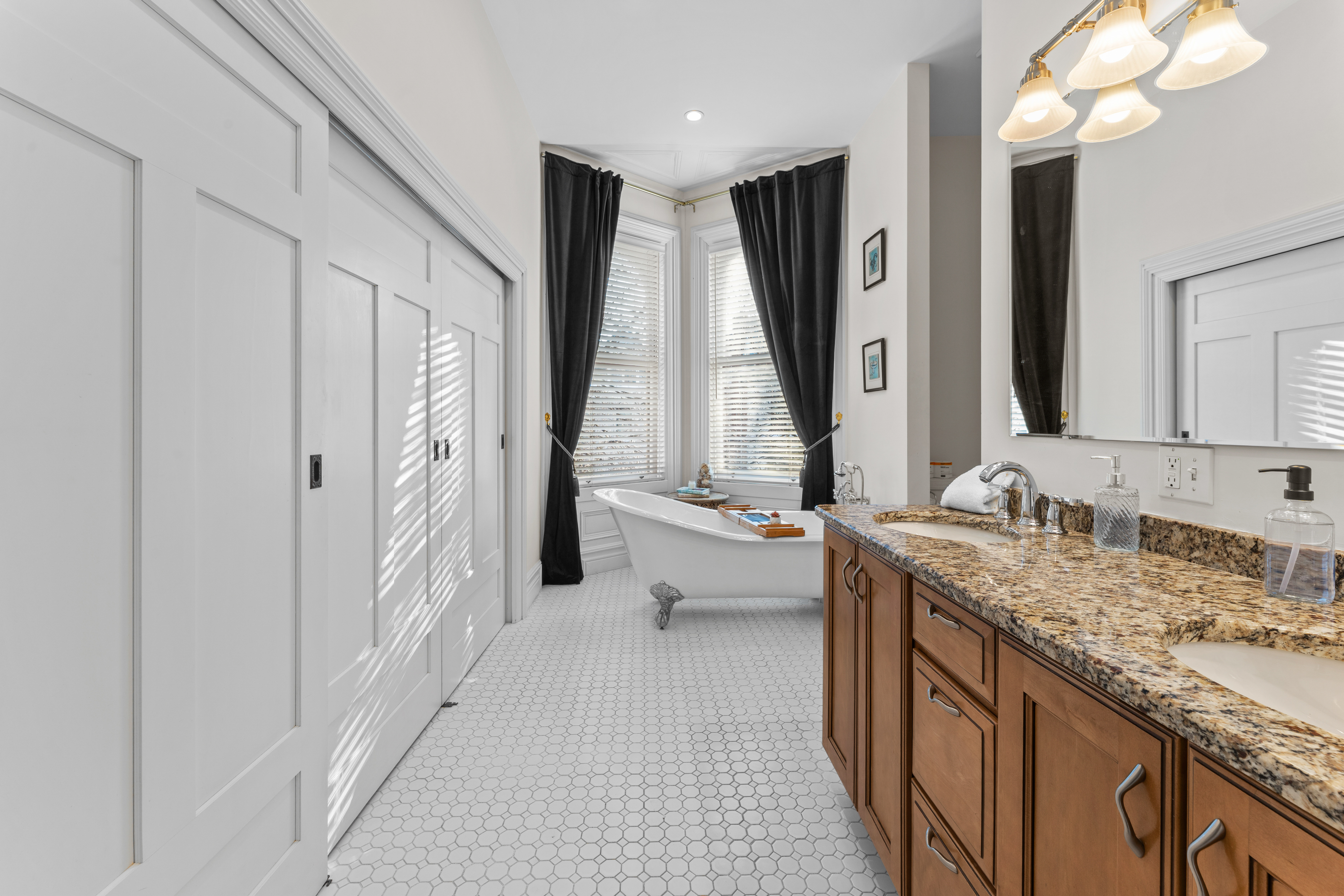  Historic Lafayette Square Victorian Manse with Carriage House - 物件實景