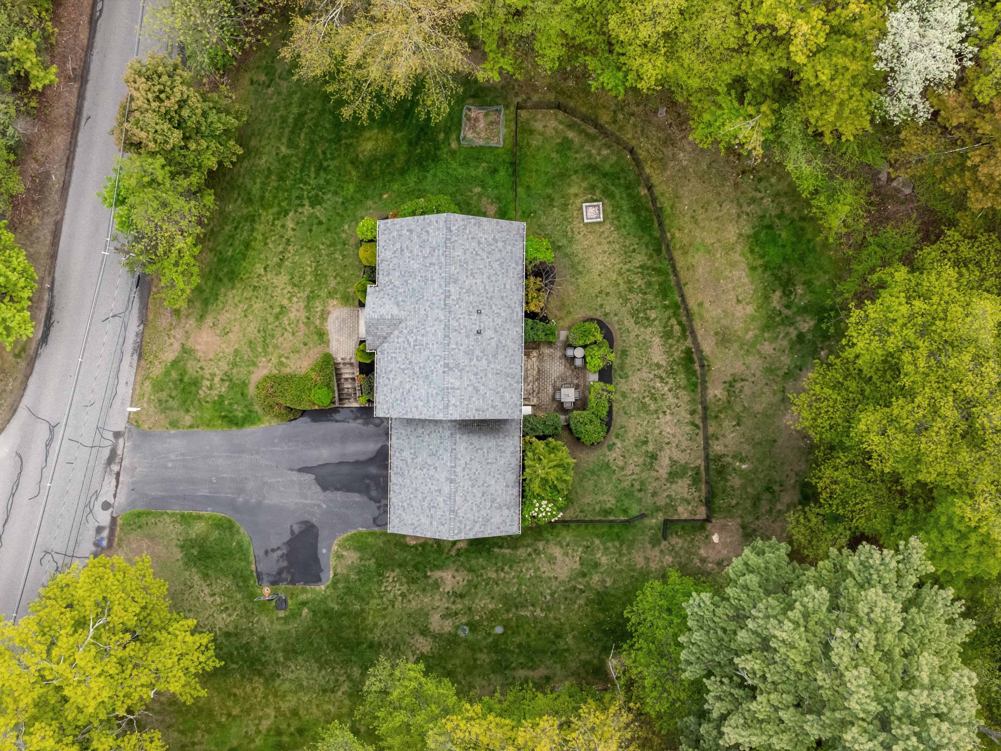  14 Spring Street, Hopkinton, MA 01748 - 物件實景