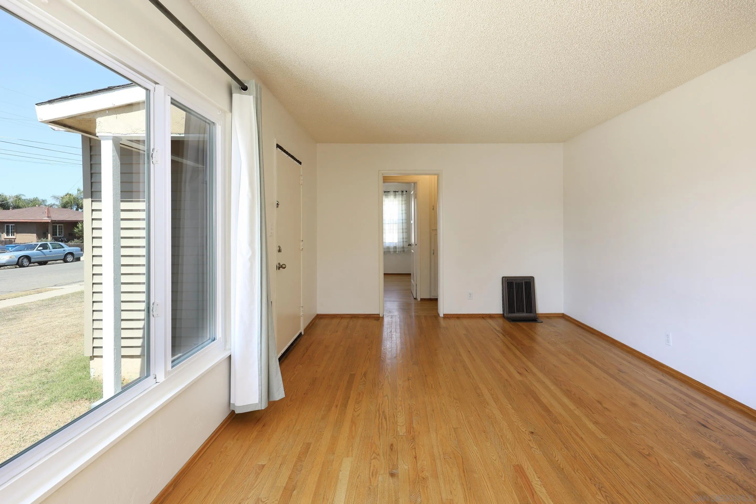 Chula Vista, California, 91910, United States, 3 Bedrooms Bedrooms, ,2 BathroomsBathrooms,Residential,For Sale,1916968