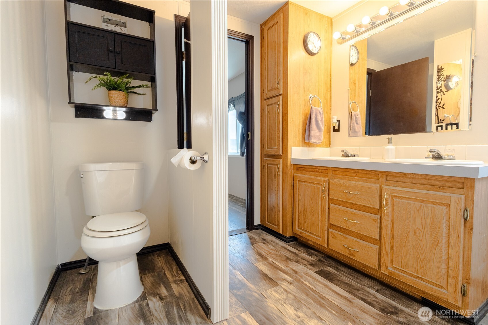 Benton City, Washington, 99320, United States, 3 Bedrooms Bedrooms, ,1 BathroomBathrooms,Residential,For Sale,1937195