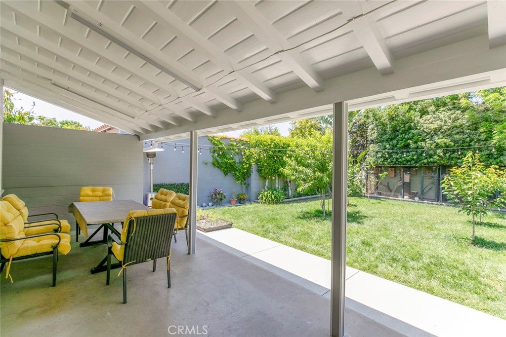 Van Nuys, California, 91406, United States, 3 Bedrooms Bedrooms, ,2 BathroomsBathrooms,Residential,For Sale,1940883