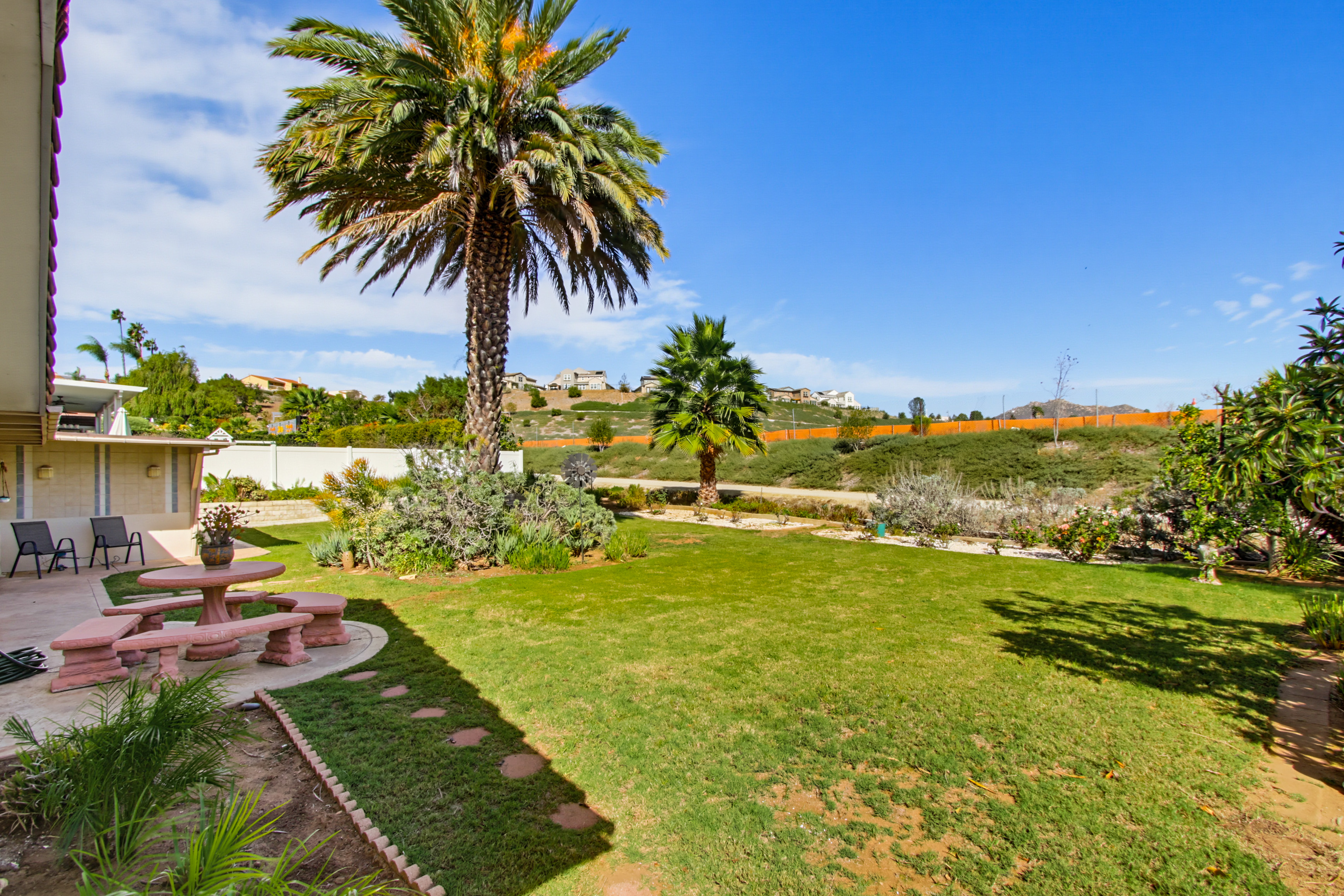  17253 Saint Andrews Drive, Poway, CA 92064 - 物件實景