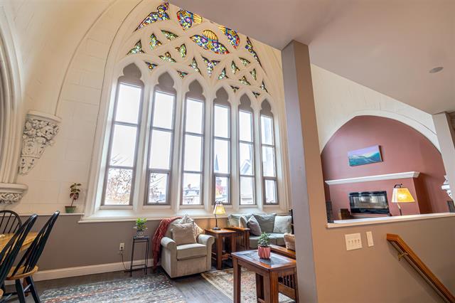 Concord, New Hampshire, 03301, United States, 3 Bedrooms Bedrooms, ,2 BathroomsBathrooms,Residential,For Sale,1986061