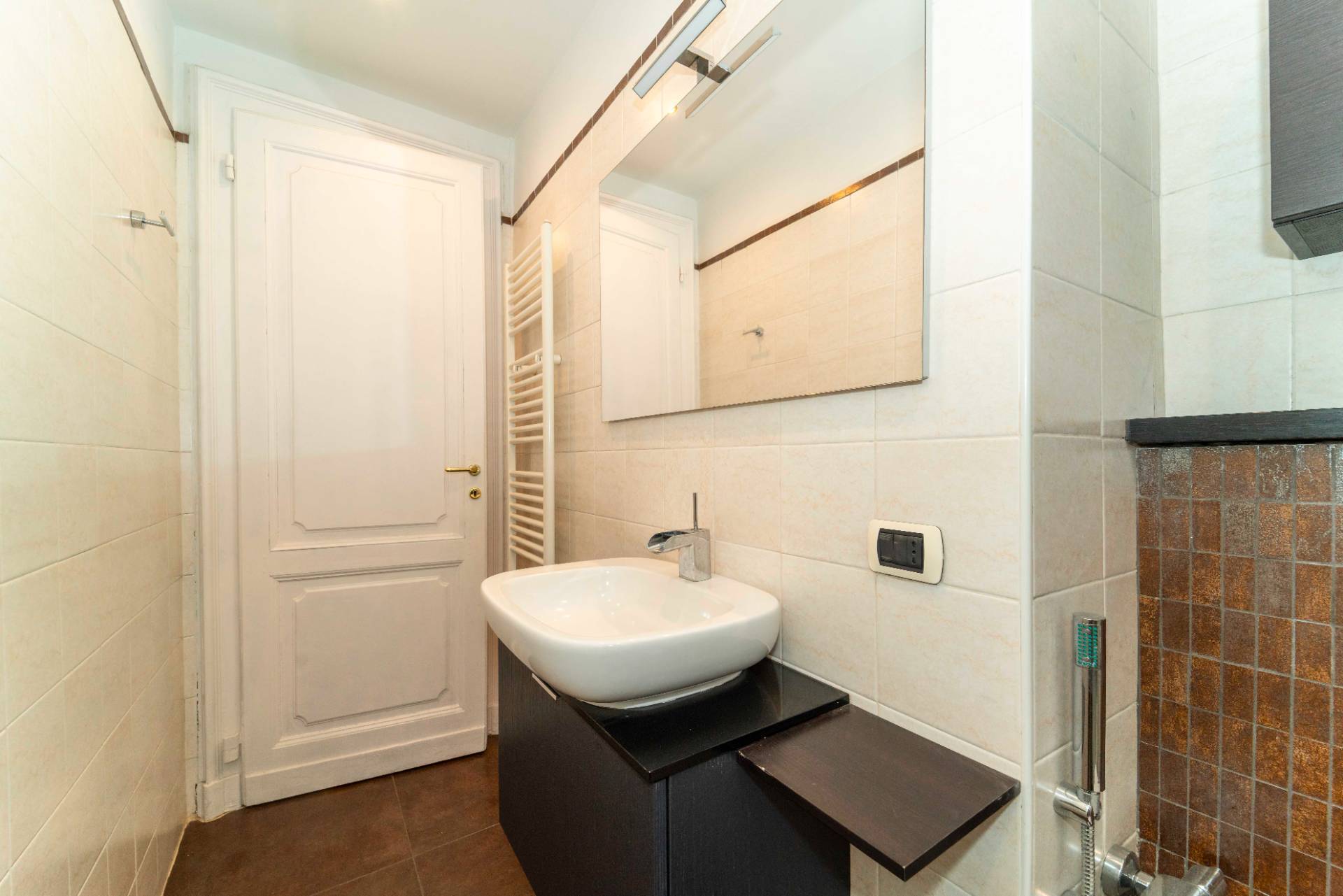 Torino, Torino, 10100, IT, 3 Bedrooms Bedrooms, ,4 BathroomsBathrooms,Residential,For Sale,1989307