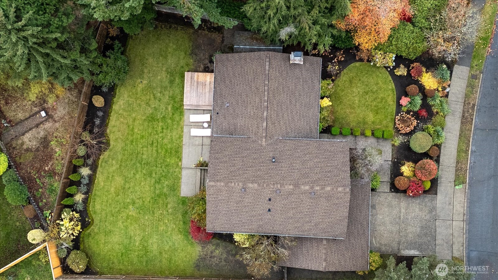 Renton, Washington, 98059, United States, 4 Bedrooms Bedrooms, ,1 BathroomBathrooms,Residential,For Sale,1989503