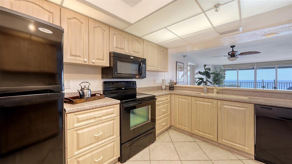 Longboat Key, Florida, 34228, United States, 3 Bedrooms Bedrooms, ,2 BathroomsBathrooms,Residential,For Sale,1793639