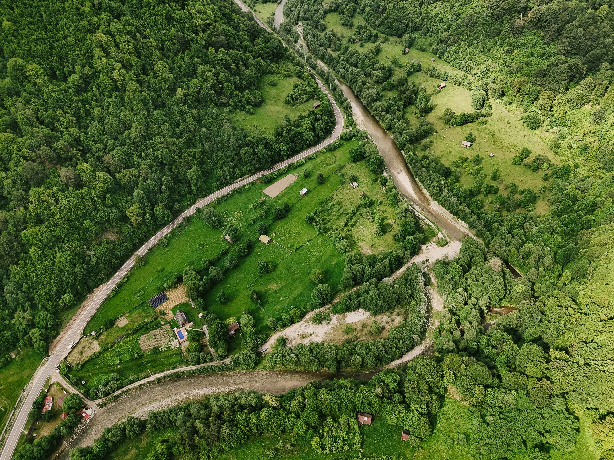  A Home Between River, Forest and Sky in the Heart of the Lotru Mountains - 物件實景