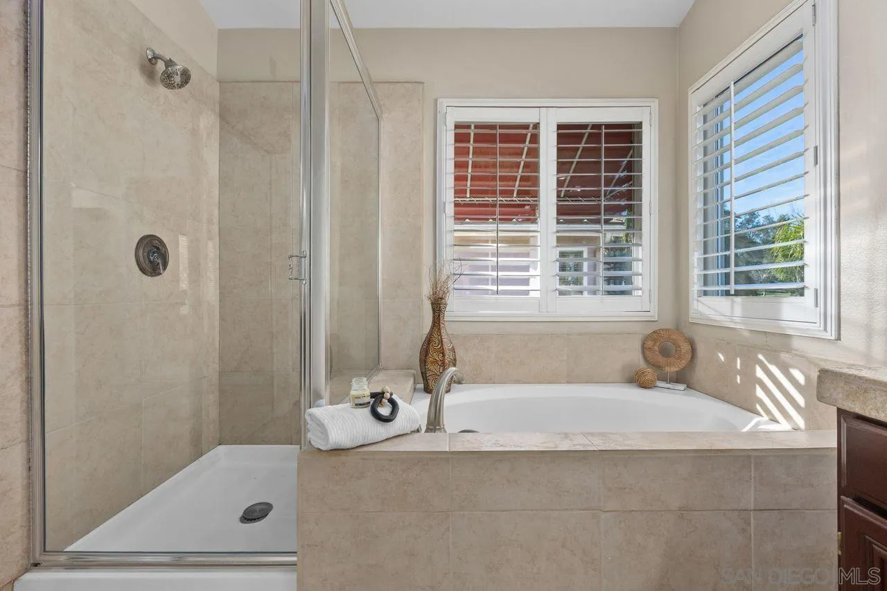 Escondido, California, 92026, United States, 3 Bedrooms Bedrooms, ,3 BathroomsBathrooms,Residential,For Sale,2003359