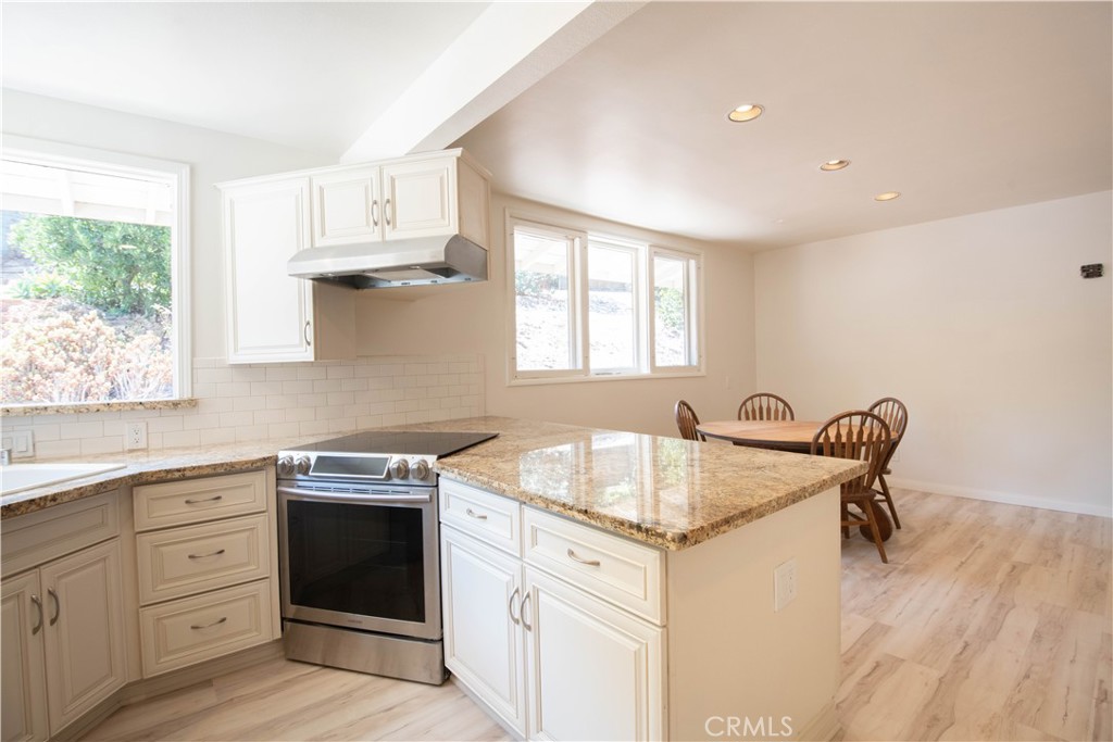 Riverside, California, 92506, United States, 4 Bedrooms Bedrooms, ,3 BathroomsBathrooms,Residential,For Sale,1926209
