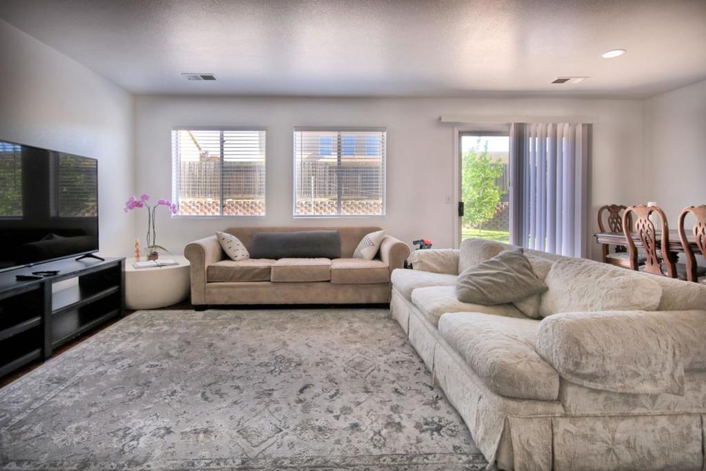 Soledad, California, 93960, United States, 4 Bedrooms Bedrooms, ,2 BathroomsBathrooms,Residential,For Sale,2005617