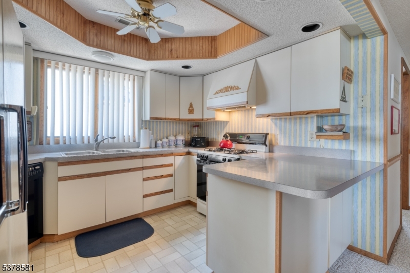 Little Egg Harbor Twp., New Jersey, 08087, United States, 3 Bedrooms Bedrooms, ,2 BathroomsBathrooms,Residential,For Sale,1917143