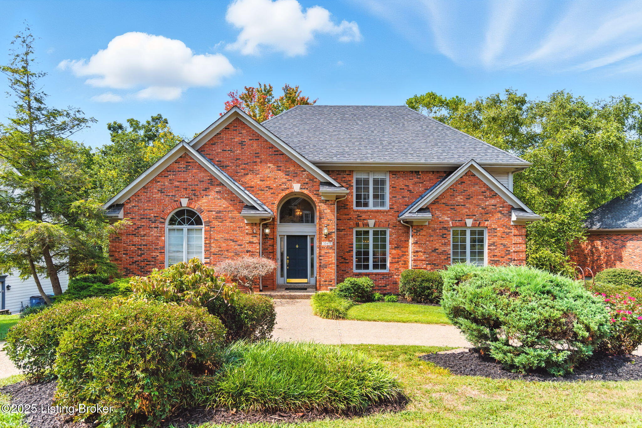Prospect, Kentucky, 40059, United States, 4 Bedrooms Bedrooms, ,4 BathroomsBathrooms,Residential,For Sale,1941807