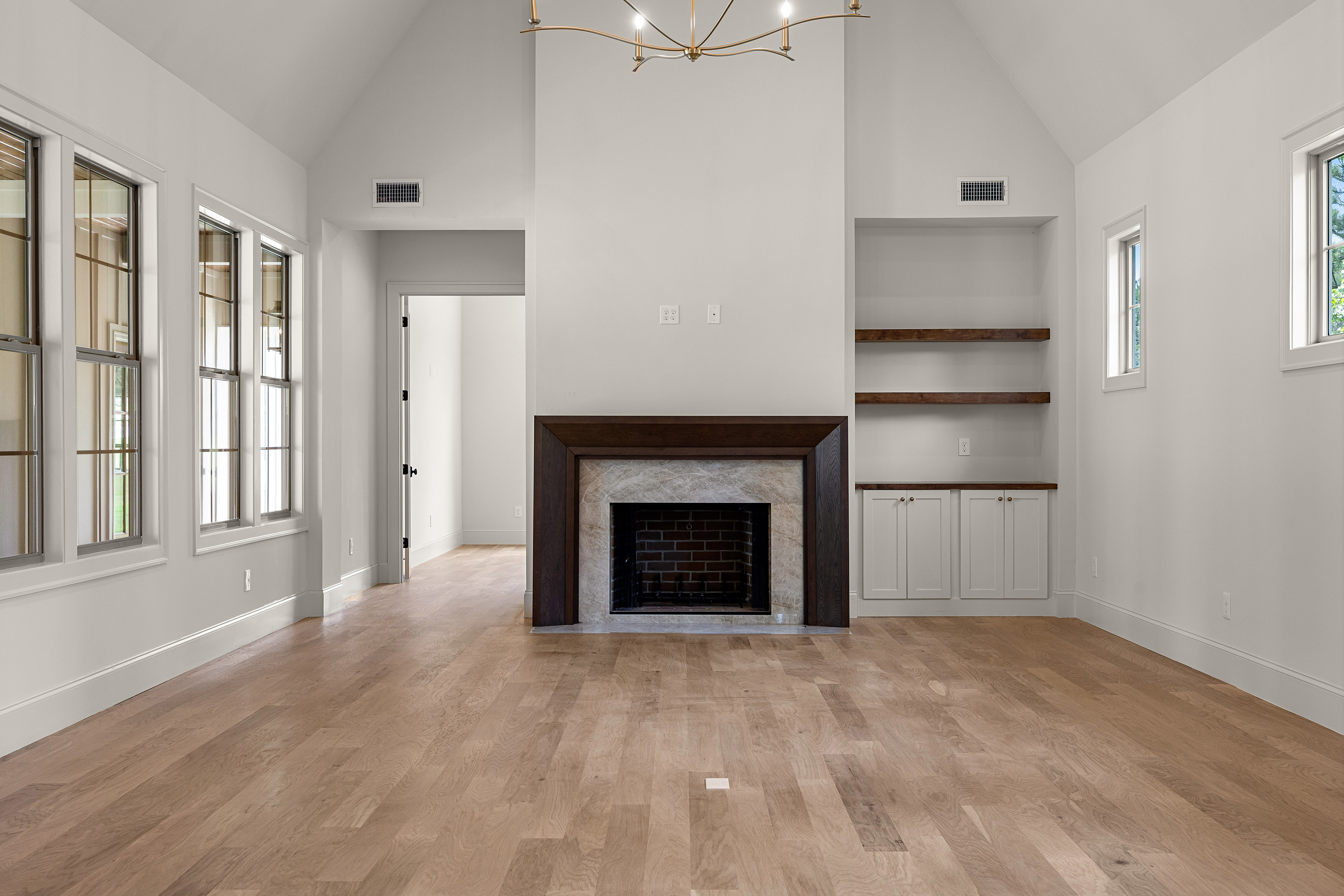  Beautiful New Construction With European Flair in Arbor Springs - 物件實景