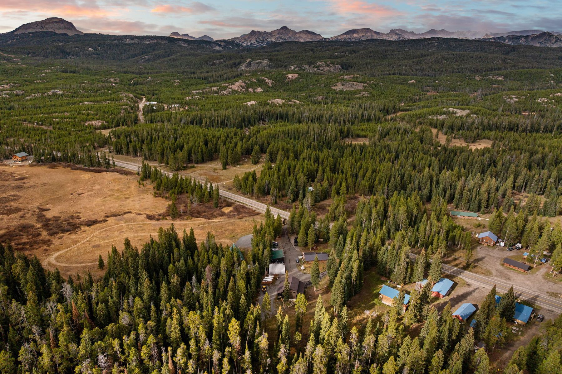  708 US Highway 212 W - 物件實景