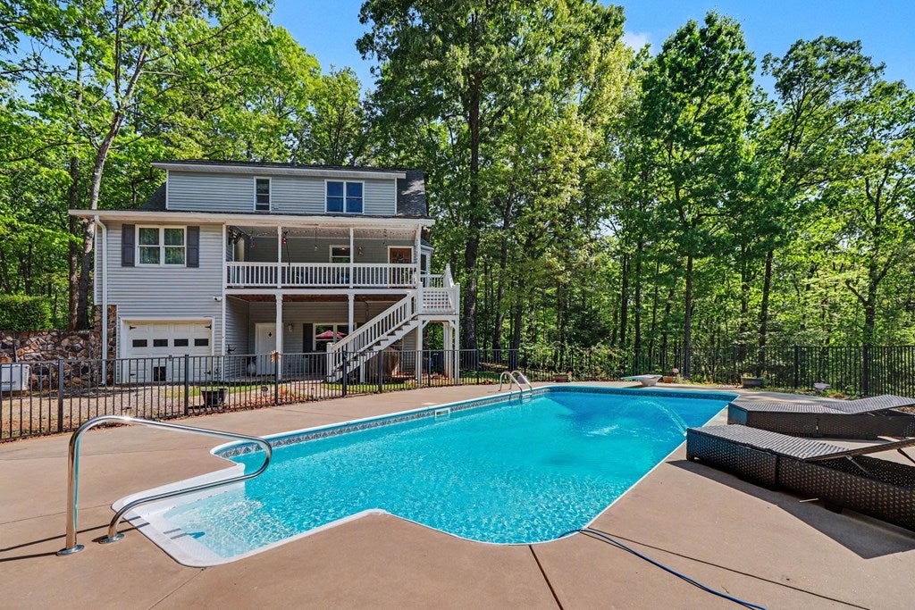 Ellijay, Georgia, 30540, United States, 3 Bedrooms Bedrooms, ,4 BathroomsBathrooms,Residential,For Sale,2044950